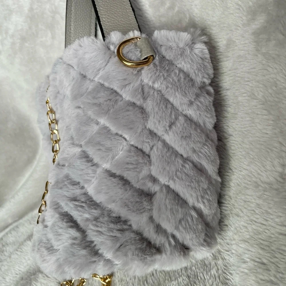 Winter Women Chain Shoulder Bag Bucket Bag Handbag Plush Fluffy Crossbody Bag - Picture 3 of 3